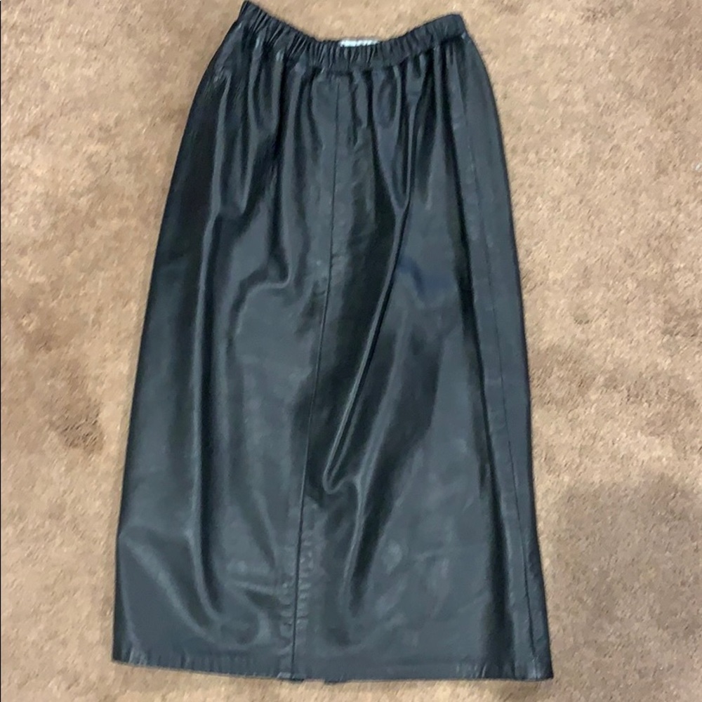 Deja Vu designs leather fashions